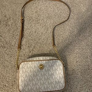 michael kors purse